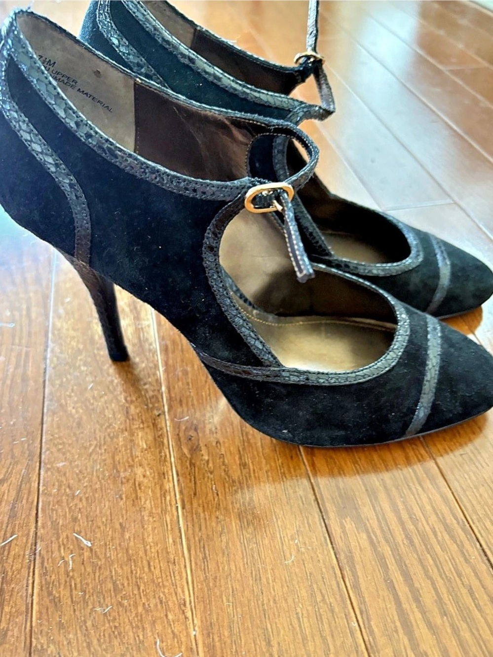 Victor Alfaro 7 1/2 Black Rounded-Toe Heels US - Picture 1 of 6
